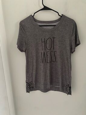 Rae Dunn 'HOT MESS.' Graphic Tee